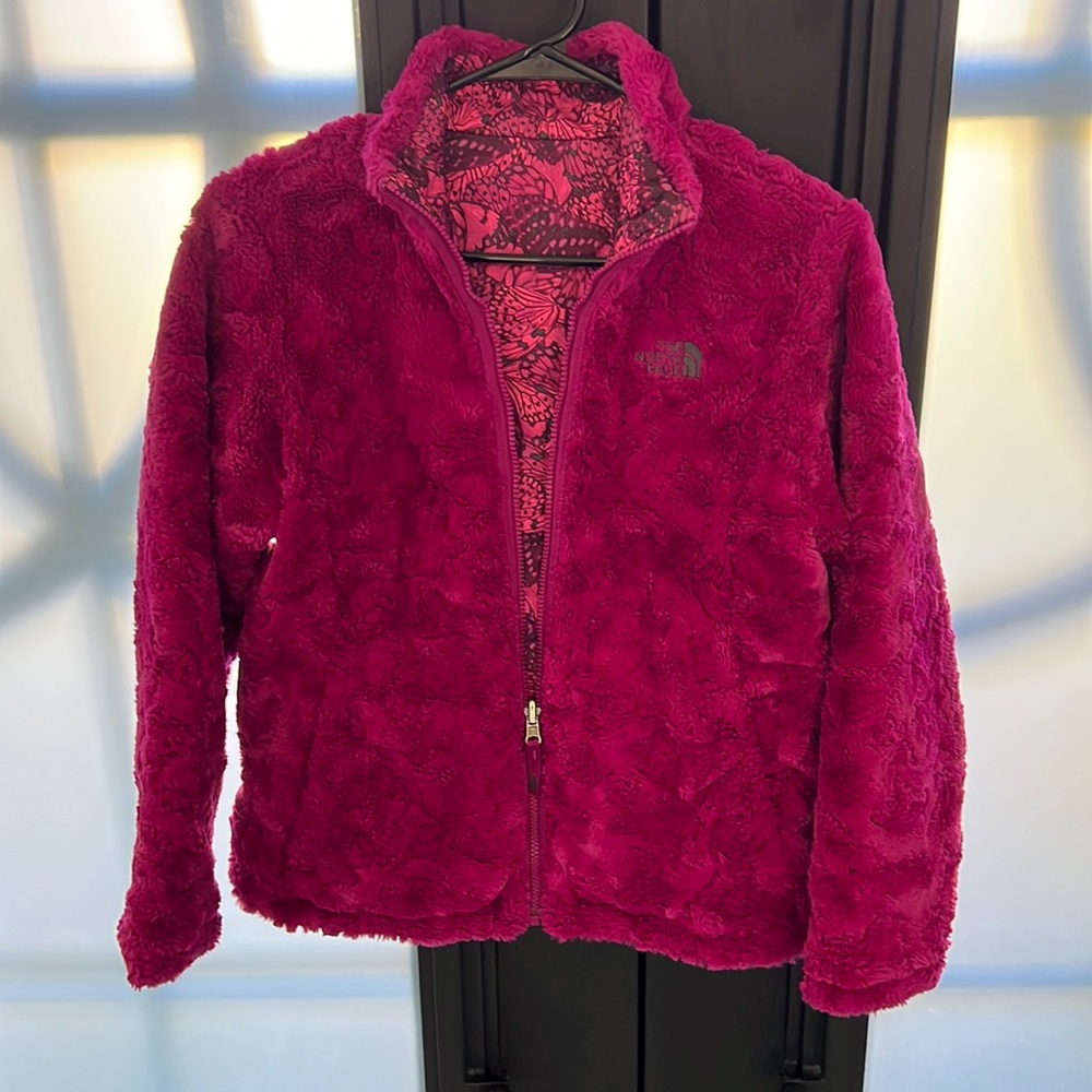 Girls the North Face fur puffer coat. Size XL